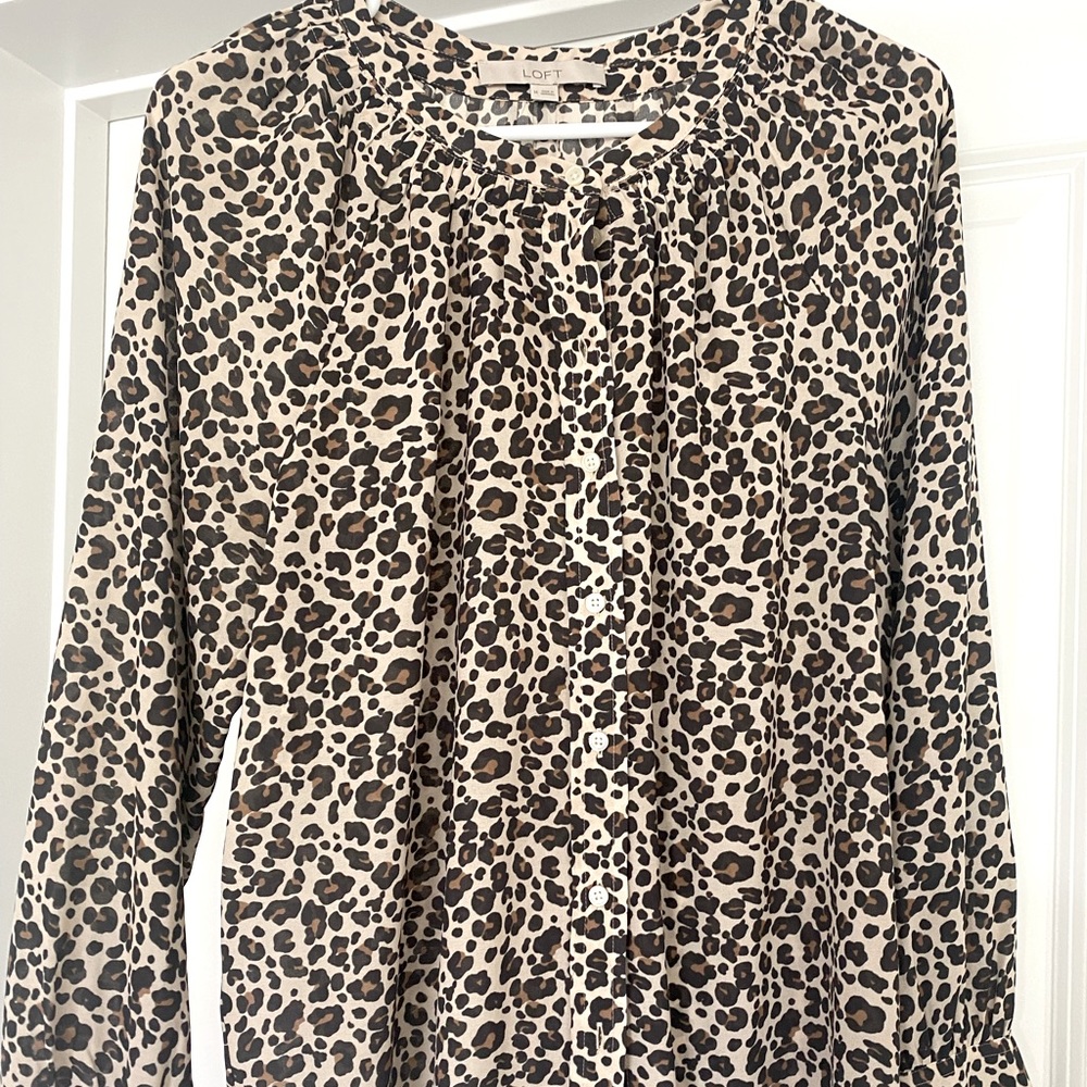 Leopard Loft woven button up-  M